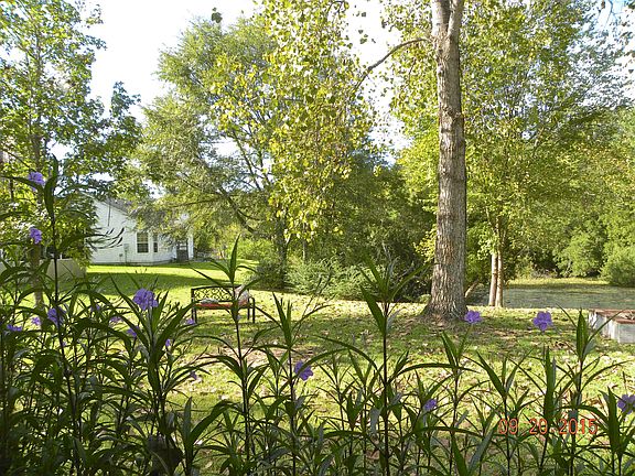 2nd image of 323 Parish Parc Dr