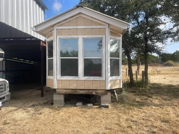 19831 W Ranch Road 337, Camp Wood, TX 78833