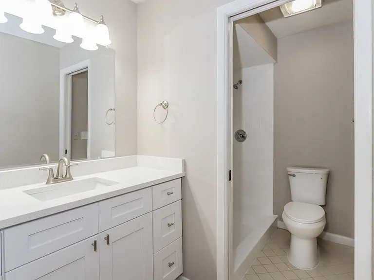 11504 Robles Del Rio Pl — Photo 14