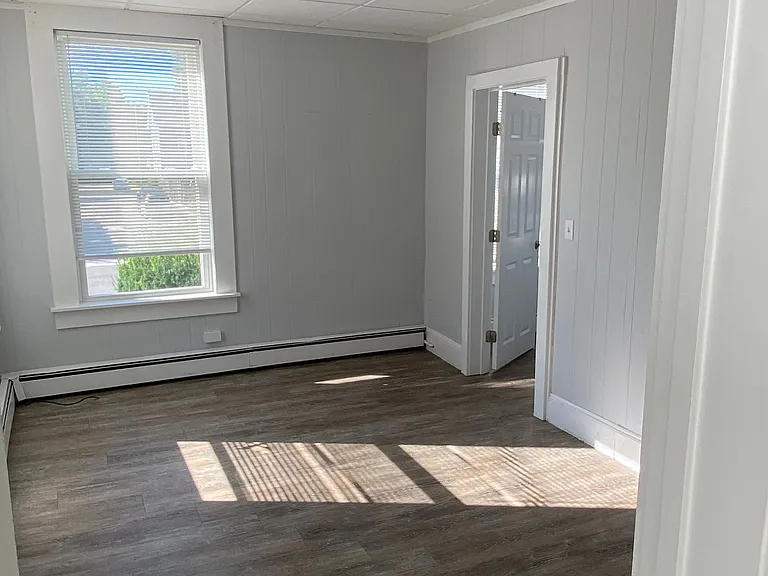 1 Pleasant St #1 — Photo 4