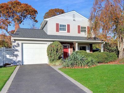 25 Norwood Lane, Ronkonkoma, NY, 11779