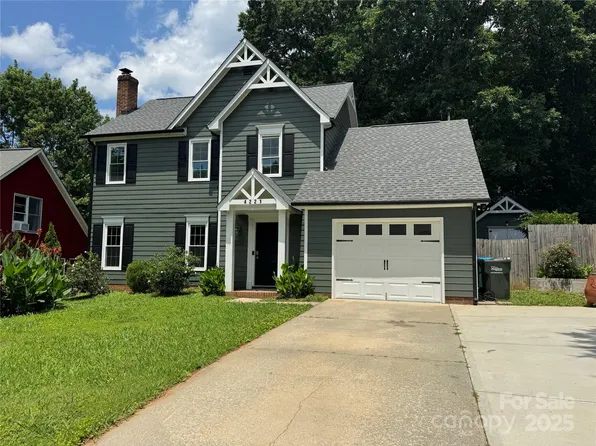 4221 Hounds Run Dr, Matthews, NC 28105