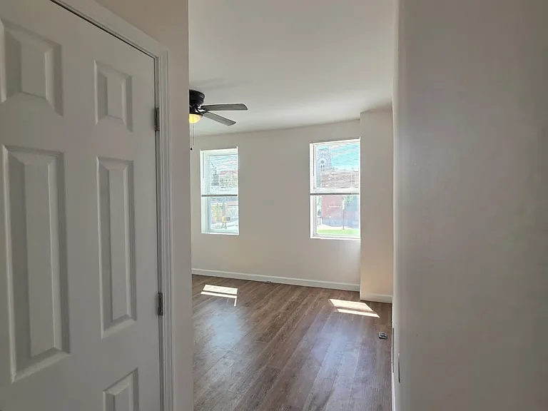 905 N Patterson Park Ave — Photo 16