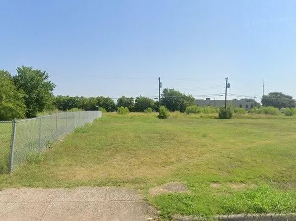 2612 Meyers St, Dallas, TX 75215