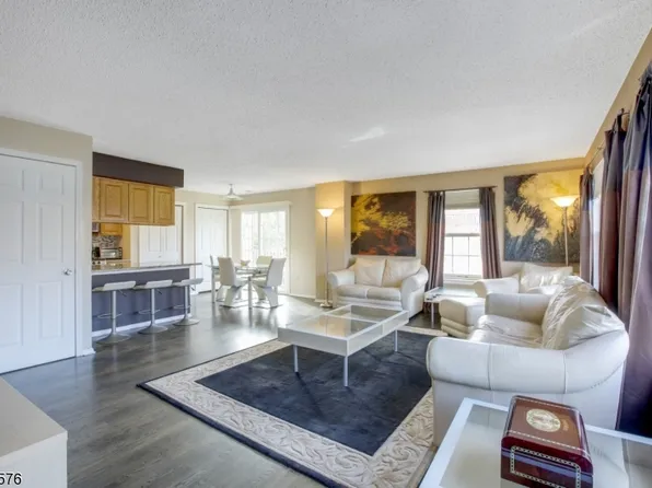 80 Callahan Ct, Newark, NJ 07103