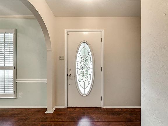 4th image of 2101 Rockmoor Dr