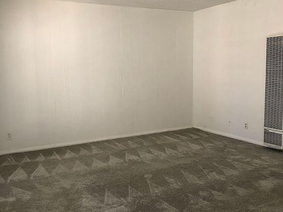 4th image of 409 California St APT 5