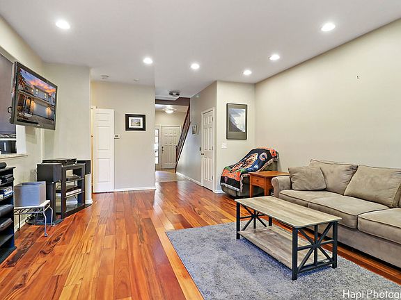 3rd image of 9355 Waterfall Glen Blvd