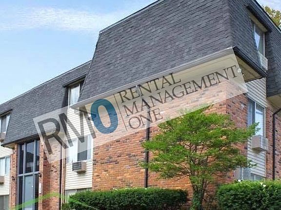 4th image of 837 Ludlow Ave APT 201