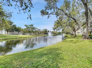 2006 Granada Dr APT F1, Pompano Beach, FL 33066