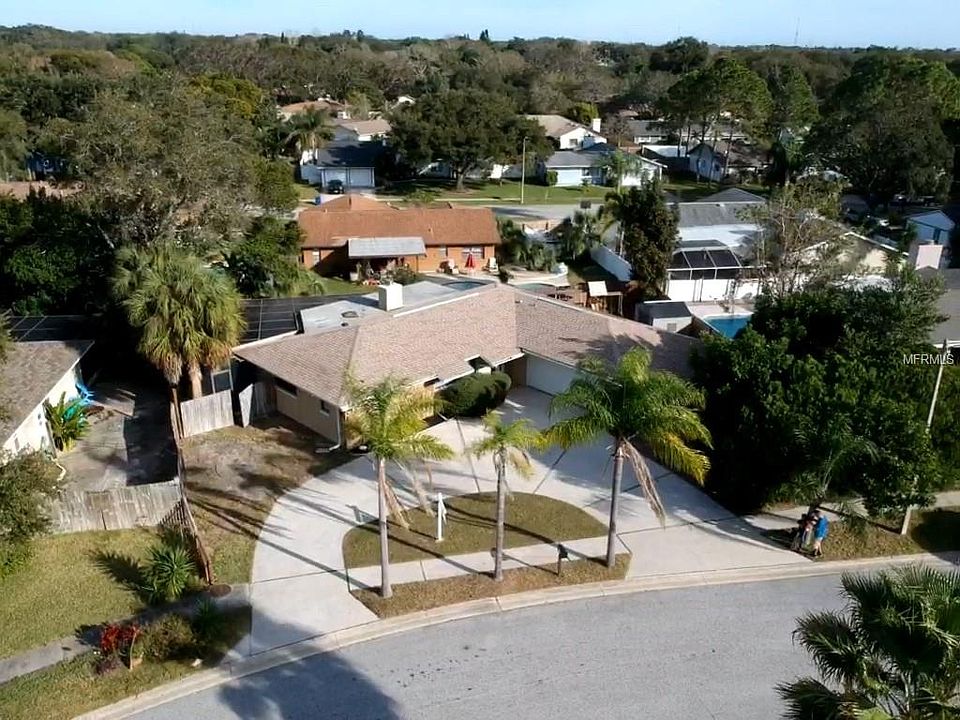 1st image of 422 Wexford Leas Blvd