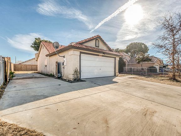 5th image of 36824 Pine Valley Ct