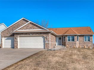 403 Dakota Ave, Roberts, WI 54023