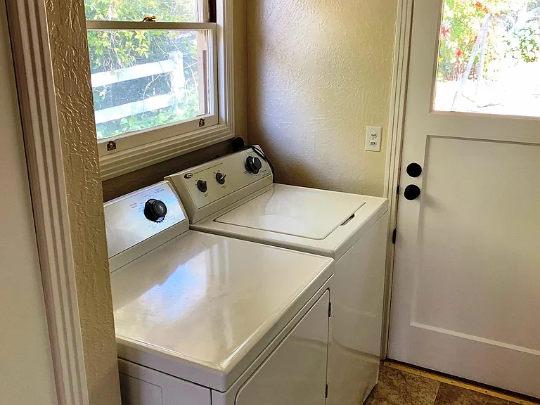 560 E Oakside Dr #A — Photo 10
