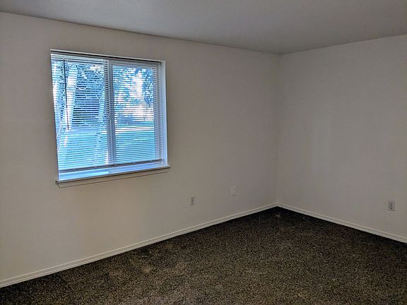 2nd image of 17989 SW 115th Ave #179755