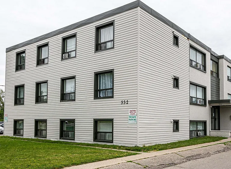 352 Patricia Ave — Photo 12