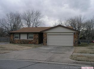 2616 S Redbud Ave, Broken Arrow, OK 74012