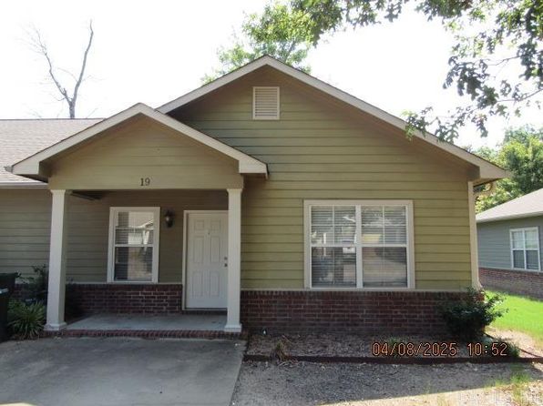 1410 Robins St #19