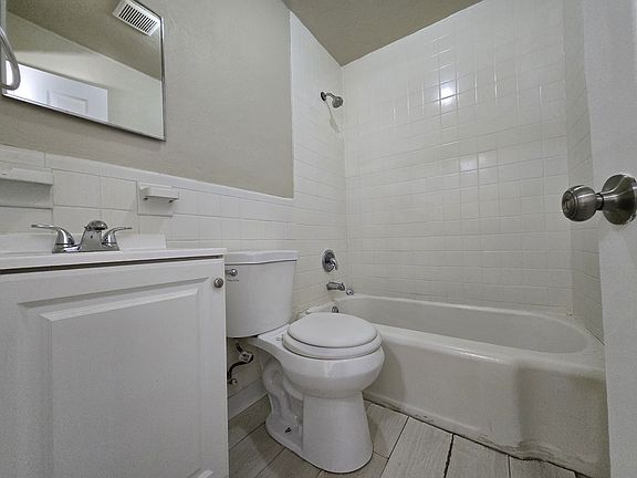 5th image of 8657 North Ave