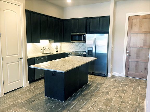 3rd image of 106 Bella Toscana Ave Unit 3106