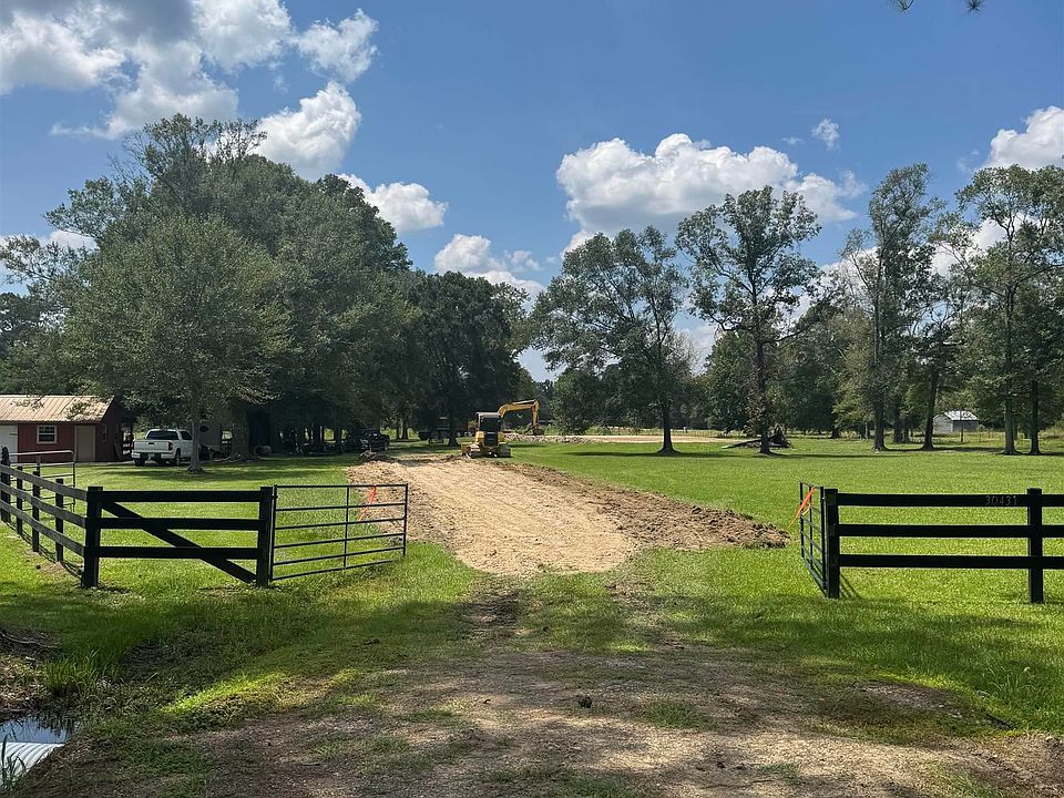 1st image of 30431 Greenwell Springs Rd