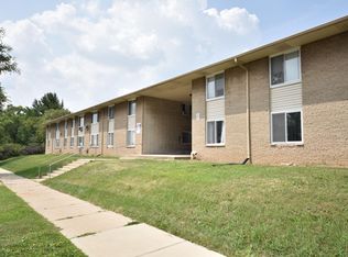 5501 N 76th St APT 12, Milwaukee, WI 53218