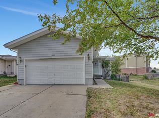 1953 SW 26th St, Lincoln, NE 68522