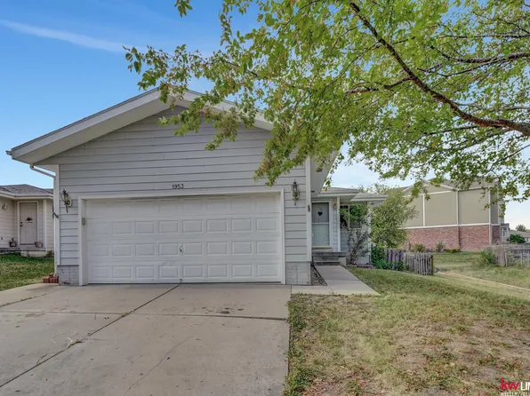 1953 SW 26th St, Lincoln, NE 68522