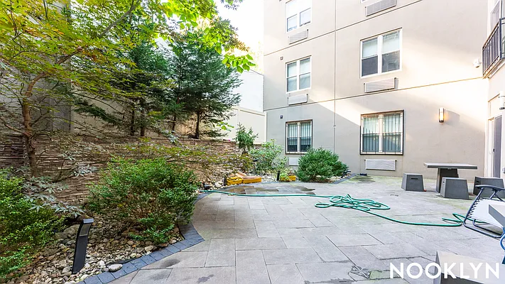 Rented by Nooklyn NYC LLC | media 40