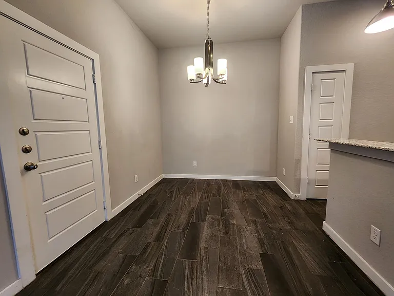 546 Creekside Frst — Photo 4