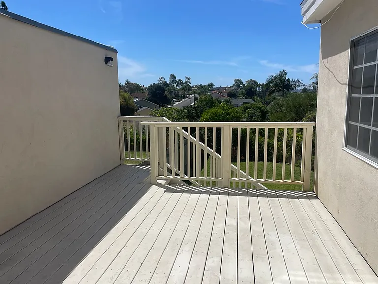2415 Levante St — Photo 19