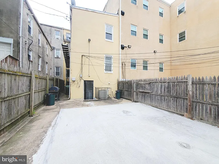 1131 N Gilmor St #BASEMENT — Photo 15