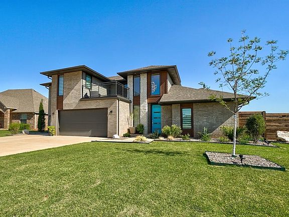 2nd image of 2108 Heavenly Dr
