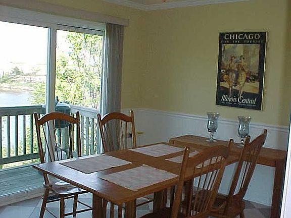 3rd image of 1150 Shorewood Ct