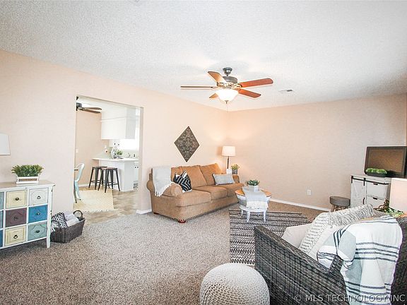 5th image of 340 SE Hayes