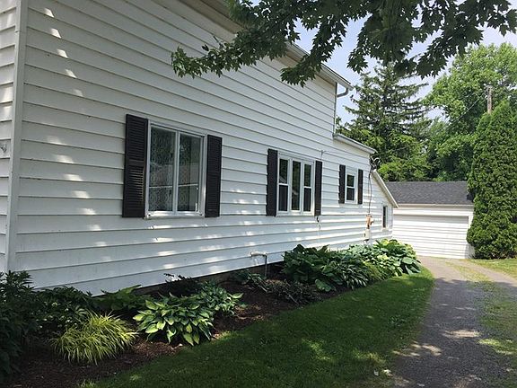 2nd image of 223 N Lawn Ave