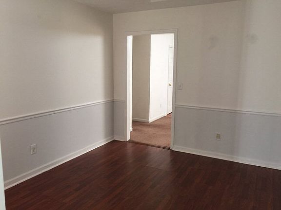 4th image of 6079 Creekside Dr