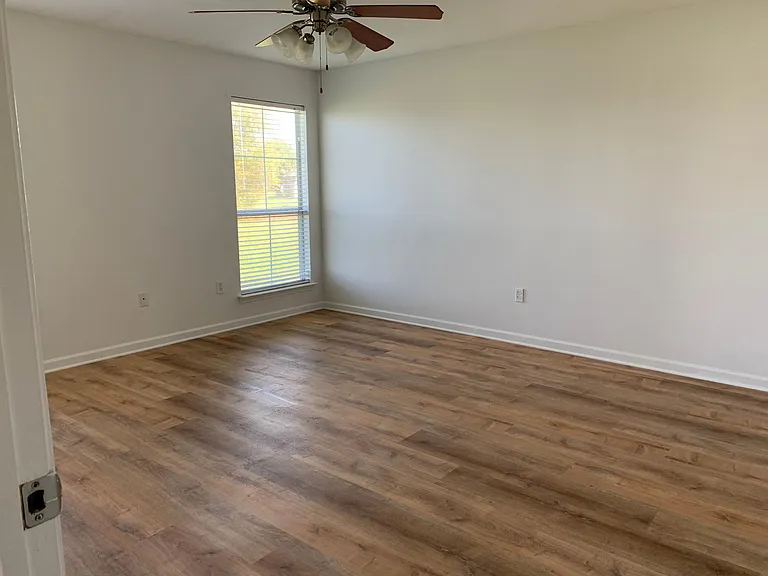 5282 Faulkner Dr — Photo 22
