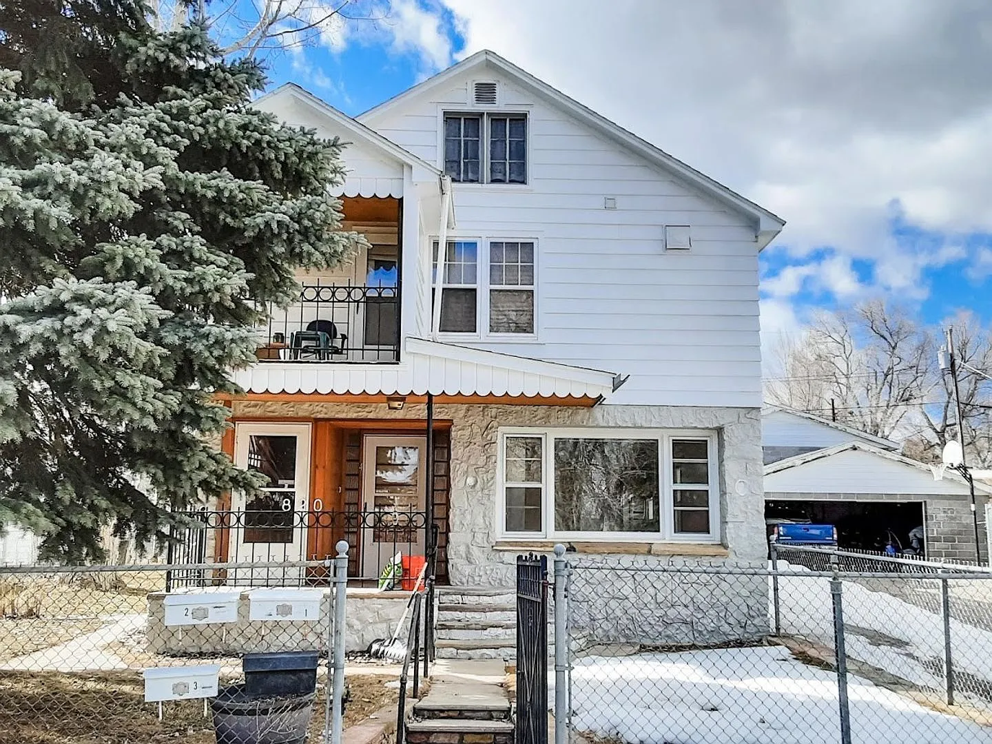 820 Bellevue Ave — Photo 1