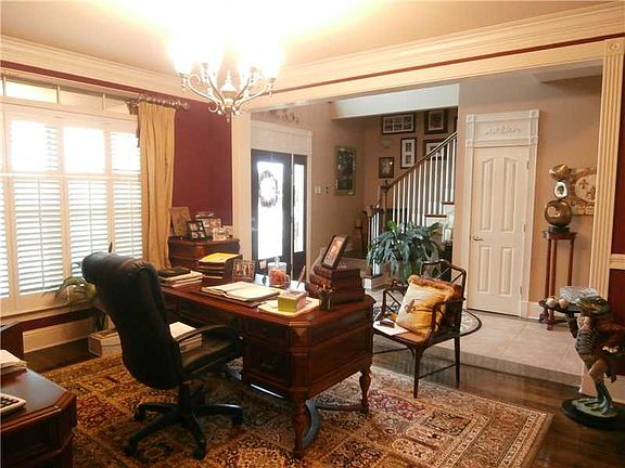 5th image of 103 Primrose Dr