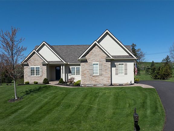 3rd image of 9 Hawkstone Way