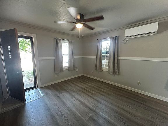 3rd image of 216 S 13th St