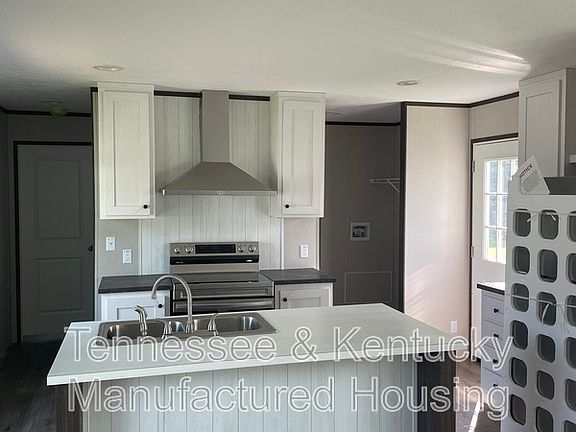 3rd image of 339 Hillsdale Estates Ln