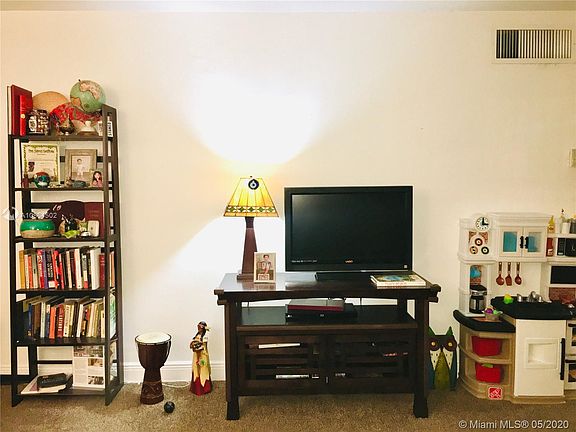3rd image of 6911 E Bay Dr #5