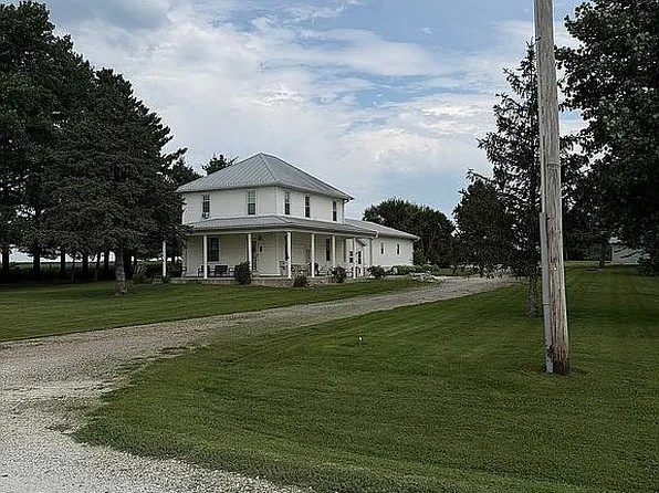 40266 235th Ave, Pittsfield, IL 62363