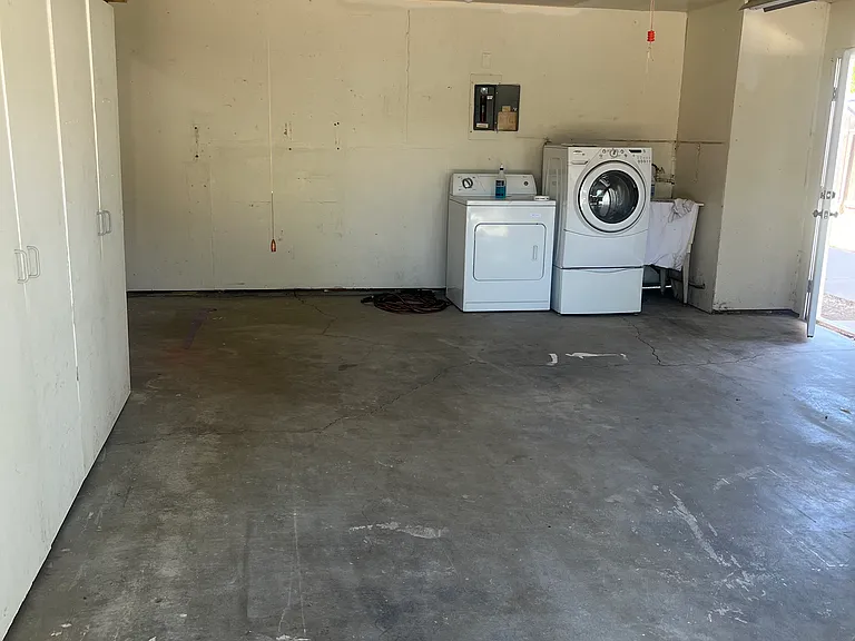 892 Amador Ct — Photo 4