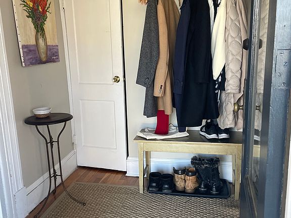 4th image of 37 Whitman Ave #1