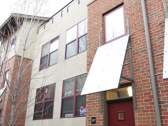 3 Story Townhouse Condo