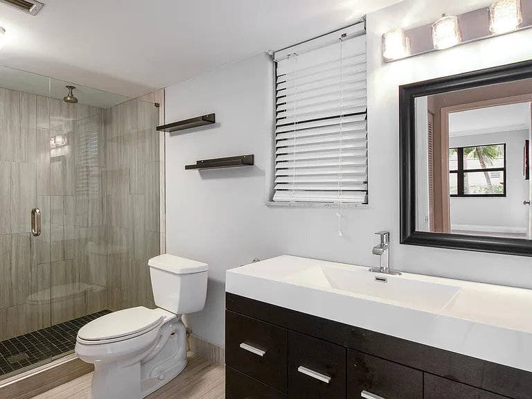 1120 Homewood Blvd #G204 — Photo 15