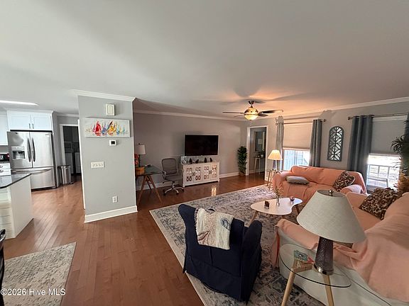 5th image of 227 NE 54th St